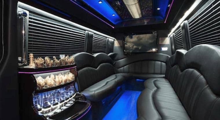 Why You Should Book a Prom Limo in Seattle